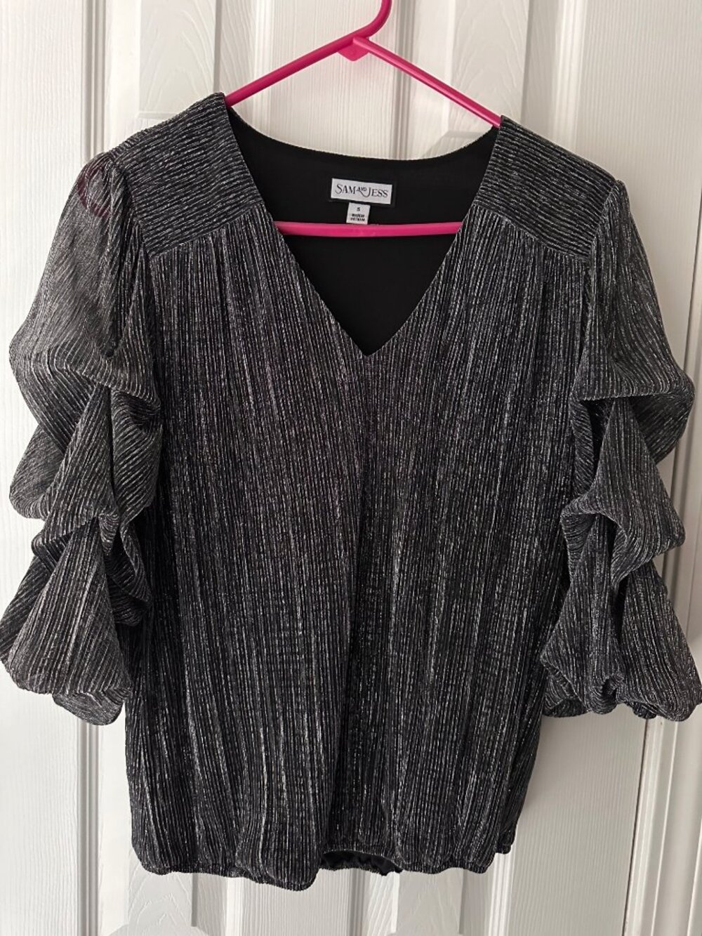 Sam and Jess Silver and black Shimmery Top Size Small